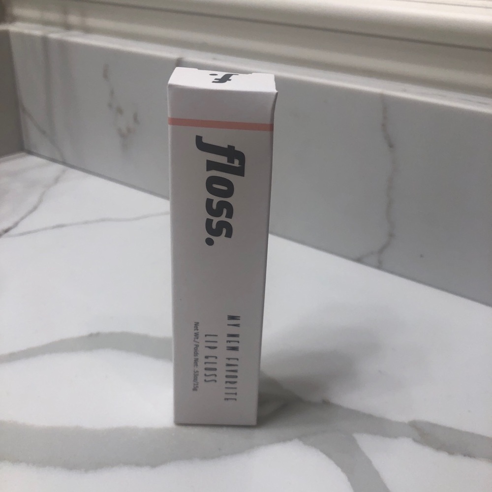 {F l o s s} Lip Gloss